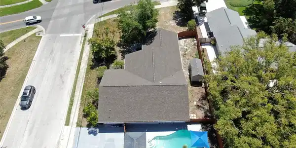 829 RIVERSIDE DRIVE