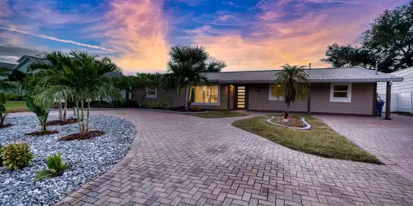 6312 FLAMINGO DRIVE