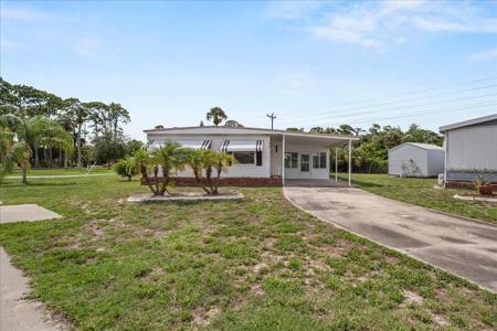 752 KNOTTY PINE CIRCLE
