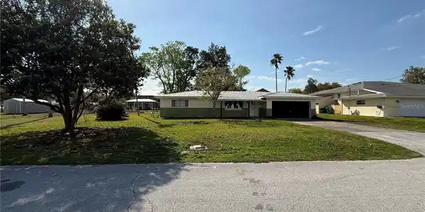 3930 N SEMINOLE POINT