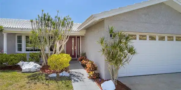 605 CAPRI BOULEVARD