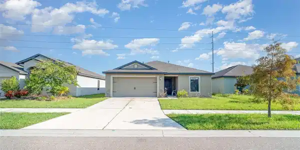 808 CHATHAM WALK DRIVE