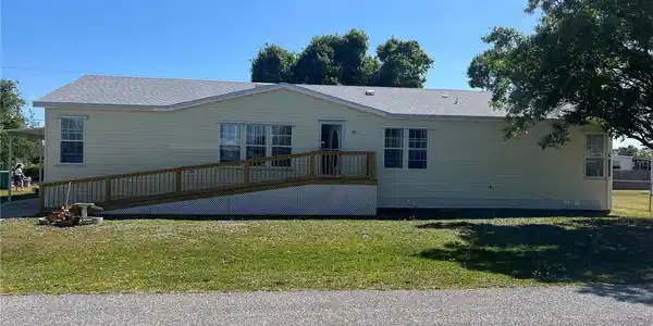 1822 BETTY LOU COURT
