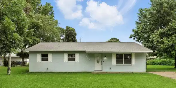 3229 SABAL PALM DRIVE
