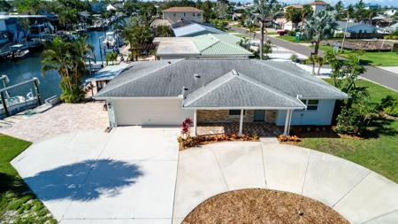171 PALM BOULEVARD