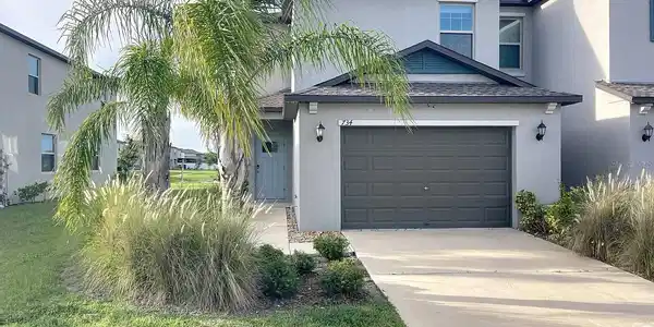 734 ROYAL EMPRESS DRIVE