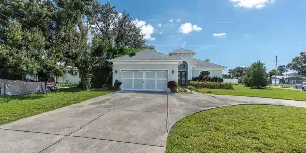 8591 FORSYTH DRIVE
