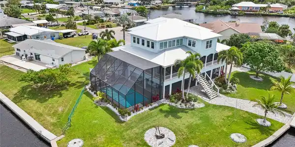 829 BLUE HERON BOULEVARD