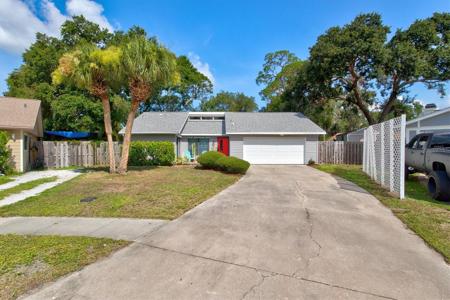 3018 WOODPINE LANE