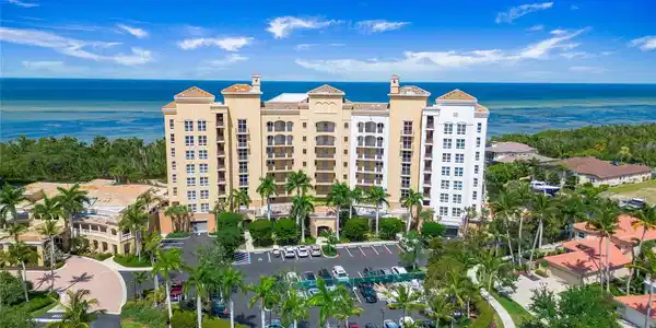 3333 SUNSET KEY CIRCLE