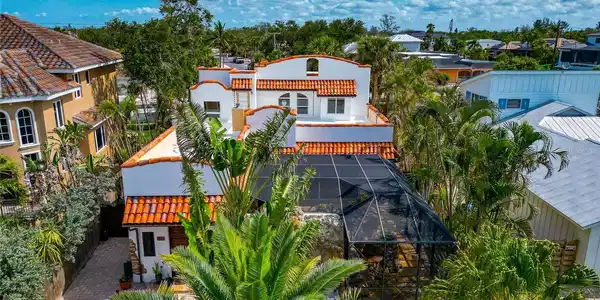 681 AVENIDA DE MAYO
