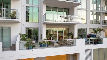 301 QUAY COMMONS