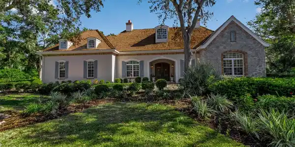 137 OSPREY POINT DRIVE