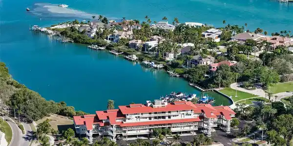 225 SANDS POINT ROAD