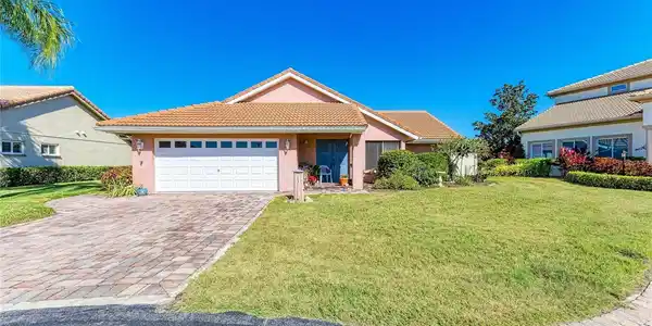 185 INLETS BOULEVARD