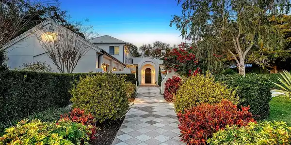 1729 CHEROKEE DRIVE