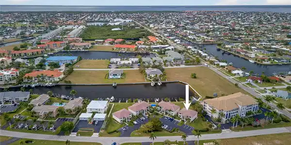 3221 WHITE IBIS COURT