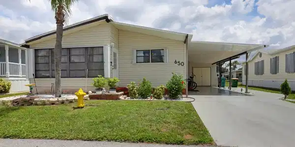 2100 KINGS HIGHWAY
