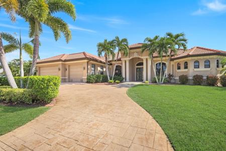 3939 SW 27TH COURT