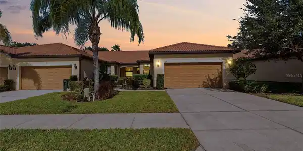 1330 BALLOTA LANE