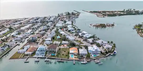 904 INLET CIRCLE