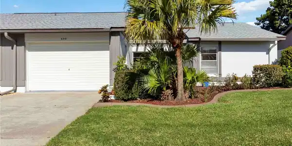 609 DEERWOOD AVENUE
