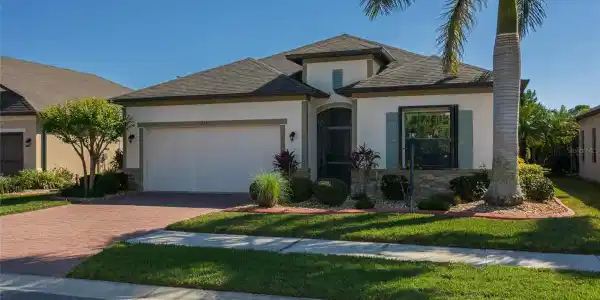 2140 LA PALMA AVENUE