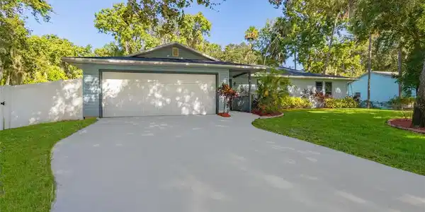 1319 ORANGE TREE DRIVE