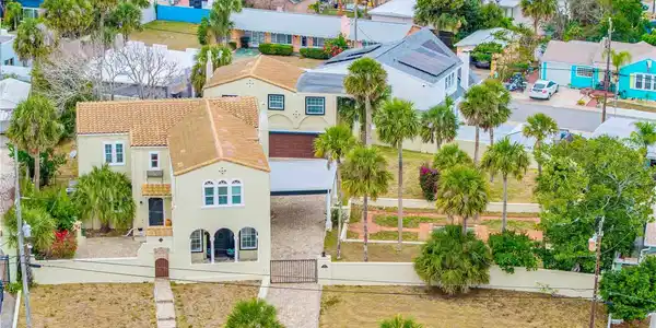 319 WISTERIA ROAD