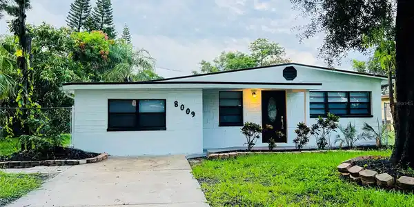 8009 SOMERSET LANE