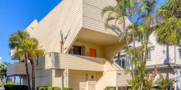 540 BEACH ROAD
