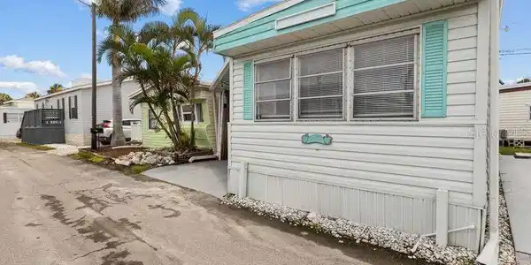 2601 GULF DRIVE N