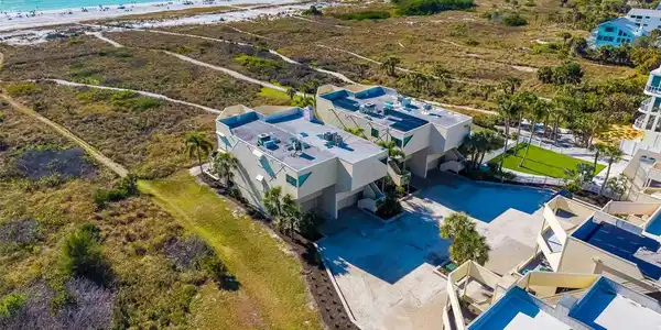 546A BEACH ROAD