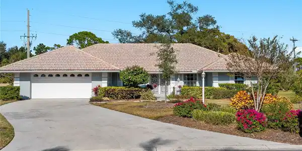 102 WINDWARD DRIVE