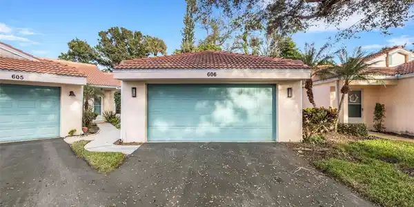 606 MARCUS STREET