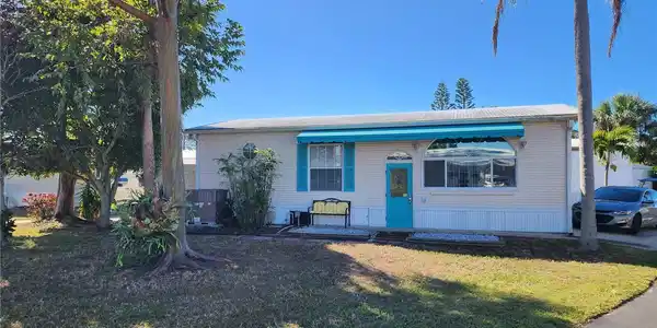 1674 UNIVERSITY PARKWAY