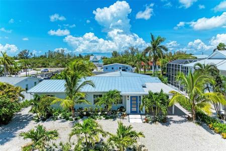 504 BAYVIEW DRIVE