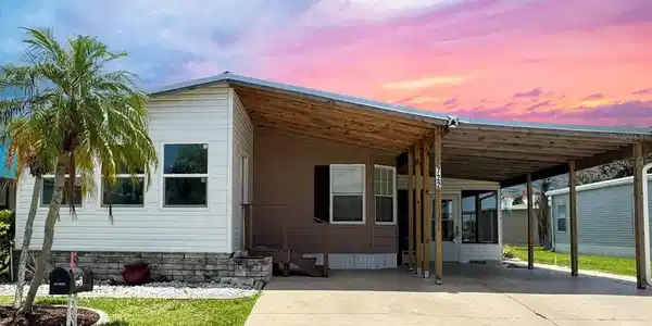 722 RIVERVIEW CIRCLE
