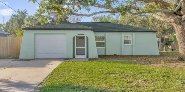 8440 LAFITTE DRIVE