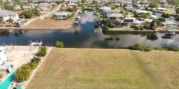 4300 PELICAN POINTE DRIVE