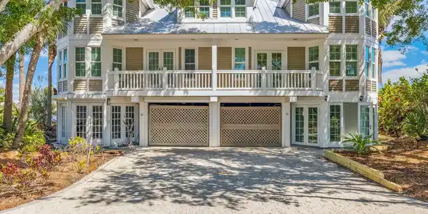 45 SEAWATCH LAKE DRIVE