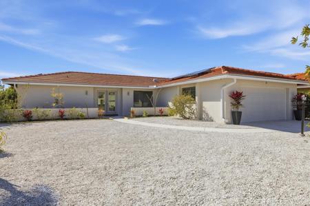 3 DOVER DRIVE