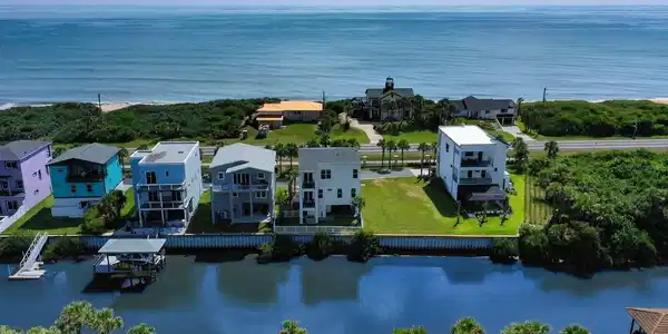 3538 N OCEAN SHORE BOULEVARD