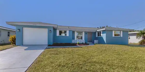 1720 FOREST ROAD