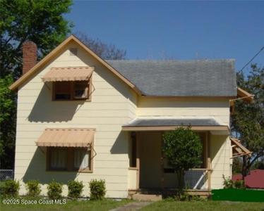 1104 E MAIN STREET