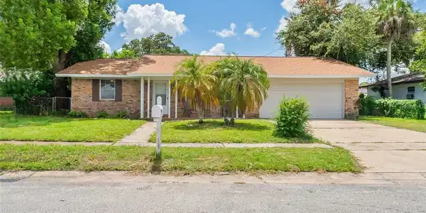 1713 N EDEN CIRCLE