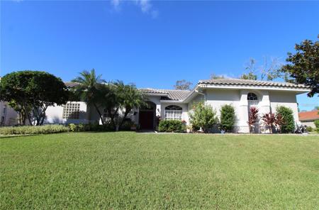 137 WOODCREEK DRIVE E