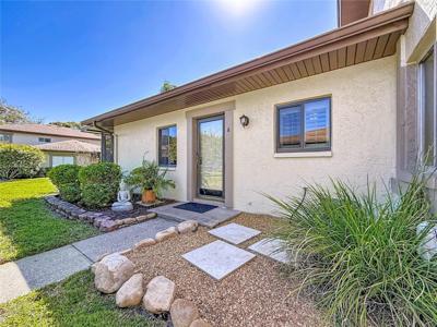 2933 LICHEN LANE