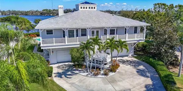 1508 RIVERSIDE DRIVE