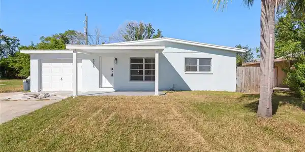 4905 LARGO TERRACE